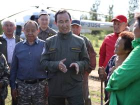 Глава Якутии заверил, что все пострадавшие от паводка в Верхоянском районе получат выплаты