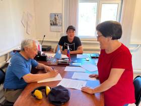 Насыпь остановила проникновение воды в поселок Батагай