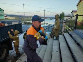 В населенных пунктах Верхоянского района наблюдается активный спад воды