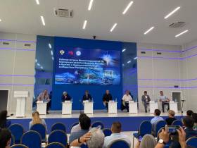 В Якутске состоялась встреча Минвостокразвития России с бизнес-сообществом республики