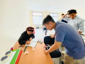 Молодежный парламент Якутии передал гуманитарную помощь жителям Верхоянского района