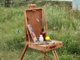 Сквер галереи зарубежного искусства с садом и работами керамистов открыли в Якутске