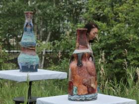 Сквер галереи зарубежного искусства с садом и работами керамистов открыли в Якутске