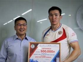 По полмиллиона рублей получили якутские спортсмены, ставшие чемпионами мира по мас-рестлингу