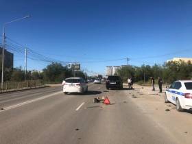 В Якутске при столкновении двух автомобилей пострадали три человека