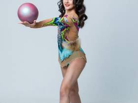 Гимнастки из Якутии выступят на играх «Дети Азии» в костюмах с национальными элементами