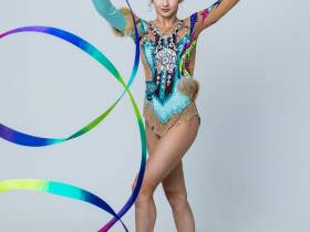 Гимнастки из Якутии выступят на играх «Дети Азии» в костюмах с национальными элементами