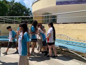 Министр образования Якутии встретилась в «Орленке» с детьми из пострадавших от паводков районов