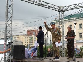 День ВДВ отметили в Якутске на площади Орджоникидзе