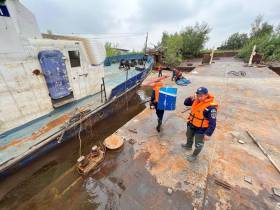 В реке Лене у Якутска обнаружен розлив нефтепродуктов