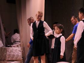 Порядка 400 детей из пострадавших от дождевого паводка районов Якутии получили школьную форму