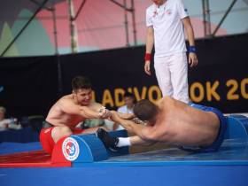 Якутским мас-рестлерам удалось взять одну золотую медаль игр «Дети Азии»