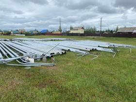 В Сунтарском районе устанавливают новые опоры уличного освещения