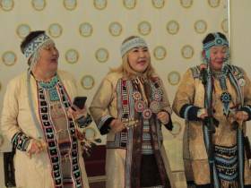 В Якутске открылась выставка «Сирэктэ – нить, связующая века»