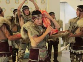 В Якутске открылась выставка «Сирэктэ – нить, связующая века»