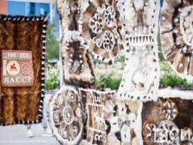 Конкурс ковров коренных малочисленных народов Севера и Арктики прошёл в Якутске