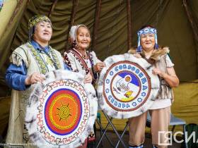 Конкурс ковров коренных малочисленных народов Севера и Арктики прошёл в Якутске