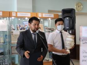 Выставка о почетных жителях Якутска открылась к юбилею столицы