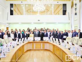 Выдающимся строителям Якутии вручили региональные награды