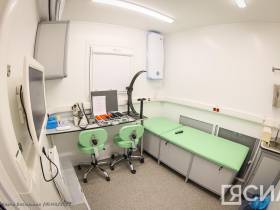 Ключи от передвижного офтальмологического комплекса вручили республиканской клинической больнице