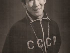 В Якутии проведут мероприятия в честь первого олимпийского чемпиона Романа Дмитриева