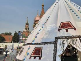 Выставка «Якутская лошадь: история и традиции» представлена на фестивале в Москве