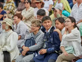 Более тысячи человек станцевали осуохай в честь 100-летия ЯАССР в Москве