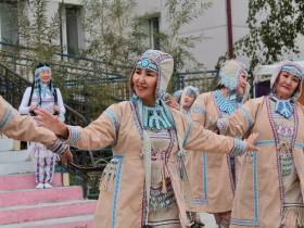 В Якутске состоялся концерт «Зажигательные народные ритмы»