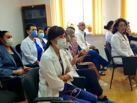 Главный внештатный невролог Минздрава РФ высоко оценил уровень медицины в Якутии