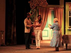 В русском драмтеатре Якутска состоялся благотворительный показ спектакля «Тётки»