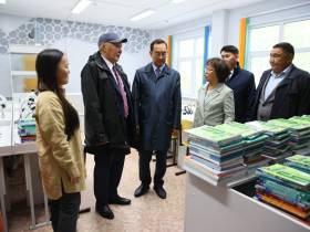 Глава Якутии поручил выделить дополнительные средства на ремонт Республиканского лицея-интерната