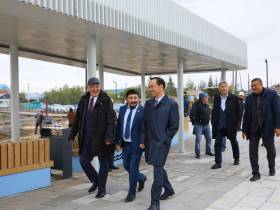 Обновлённая набережная с игровой площадкой открылась в Верхневилюйске