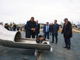 Обновлённая набережная с игровой площадкой открылась в Верхневилюйске