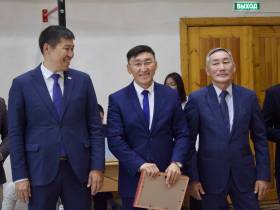 Именные стипендии вручили лучшим студентам якутского колледжа связи и энергетики