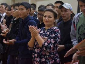 Именные стипендии вручили лучшим студентам якутского колледжа связи и энергетики