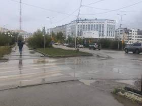 Фото и видео: последствия сильного ветра в Якутске