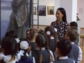 Экскурсию об истории Якутска подготовили для детей в Национальном художественном музее