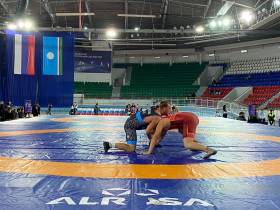 В Якутске стартовали всероссийские соревнования по вольной борьбе памяти Романа Дмитриева