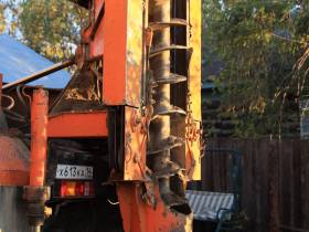 Более 50 электриков продолжают работы по восстановлению электроснабжения