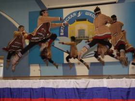 Национальный театр танца Якутии поздравил Витим с 400-летием