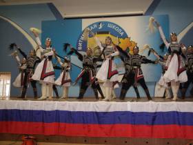 Национальный театр танца Якутии поздравил Витим с 400-летием