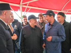 Глава Якутии посетил в Татарстане фестиваль «День коня»