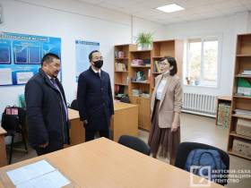 Айсен Николаев посетил обновлённую Амгино-Олёкминскую школу