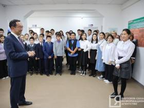 Айсен Николаев посетил обновлённую Амгино-Олёкминскую школу