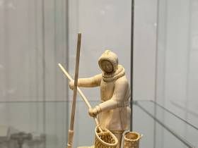 Излучают новый свет и особую энергетику. Открывается выставка произведений мастеров Якутии и Чукотки