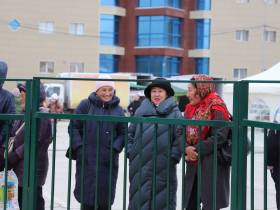 Коровы, козы, страусы: в Якутске прошла выставка племенных хозяйств