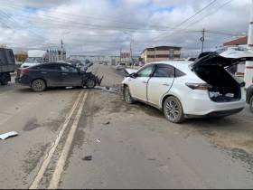 В Якутске произошло тройное ДТП, есть пострадавшие