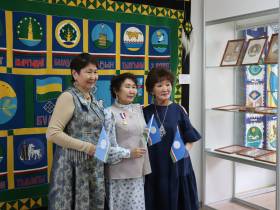 В Якутске открылась выставка гербов районов республики