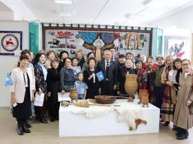 В Якутске открылась выставка гербов районов республики