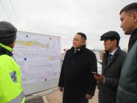 Ремонт дорог в рамках нацпроекта «БКД» проверили депутаты Якутской городской думы